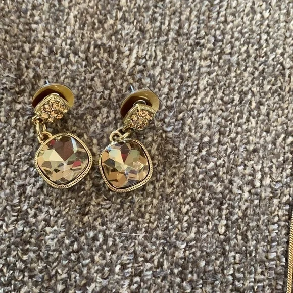𝅺jcpenney necklace and earrings set - Picture 3 of 3